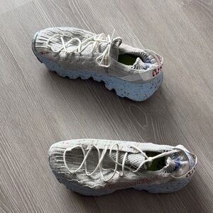 Nike mens space hippie 10.5